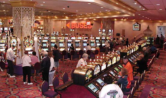 Игровой автомат «Мартышки» в казино Вулкан