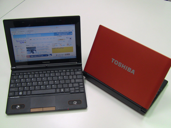 Toshiba представила нетбуки NB500 и NB520 с процессором Intel Atom N550 1,5ГГц